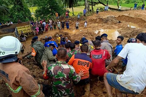 آمار قربانیان رانش زمین در اندونزی به ۱۷ نفر رسید