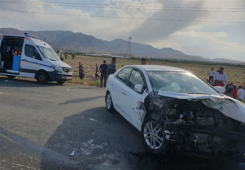 ۳ کشته و یک مجروح براثر تصادف یک دستگاه سواری با تریلر در آزادراه زنجان