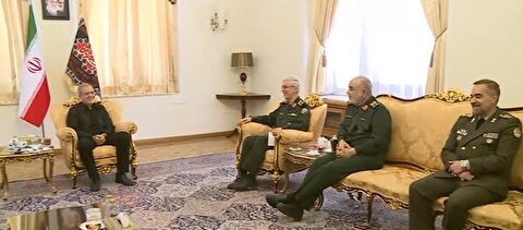 فرماندهان نظامی با رئیس‌جمهور منتخب دیدار و گفت‌وگو کردند
