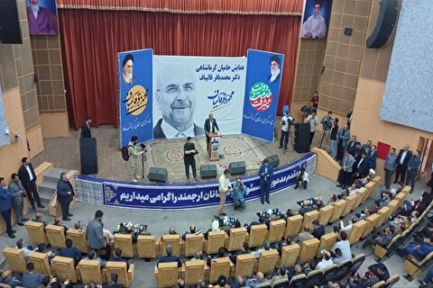 نیکزاد: رئیس جمهور نباید کدخدا را خدا بداند