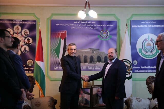 حضور علی باقری در دفتر حماس در تهران + عکس