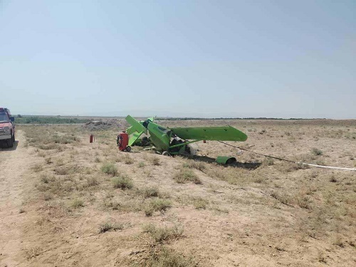 سقوط هواپیمای سبک در نظرآباد البرز | جان باختن یک تن و مصدوم شدن خلبان + تصاویر حادثه