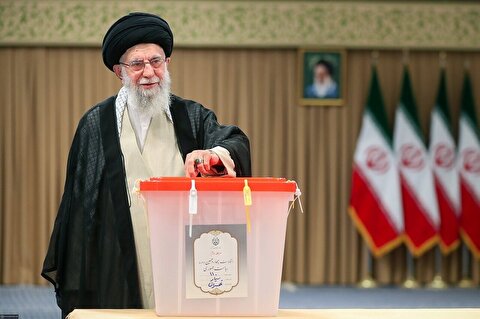 حماسه آفرینی مردم در انتخابات با لبیک به ندای رهبر انقلاب