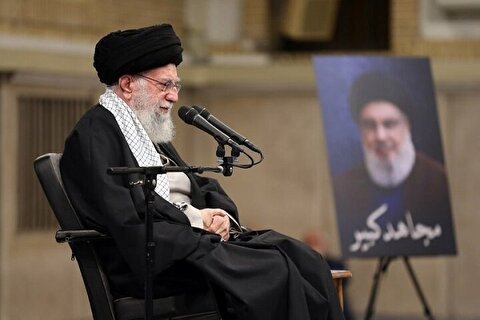 رهبر انقلاب: ما عزاداریم اما جنس عزای ما زنده و زنده‌کننده است