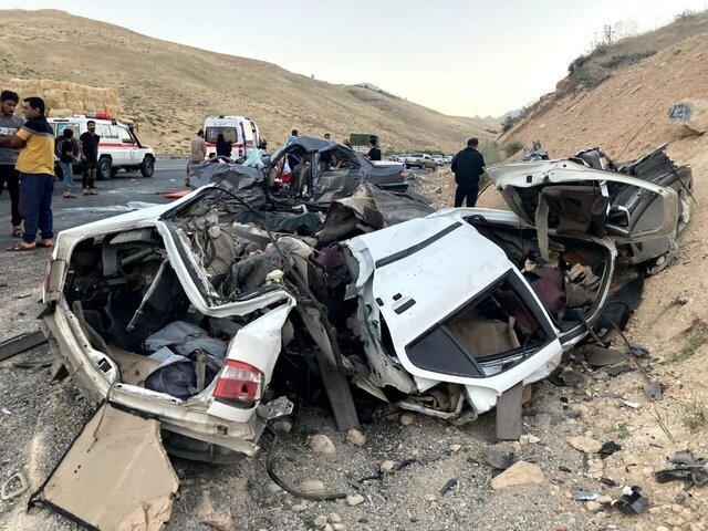 تصادف رانندگی در اتوبان ساوه - همدان ۱۰ کشته و ۸ مصدوم برجای گذاشت