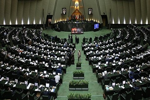 زنان سرپرست خانوار بیمه می‌شوند