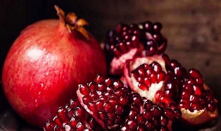 کاهش خطر بیماری قلبی با مصرف انار