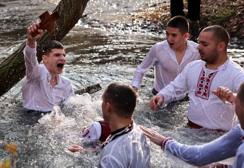 عکس/ برگزاری آیین‌های میلاد مسیح از سوی مسیحیان ارتدوکس