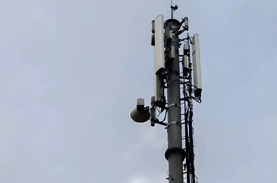 قطع پیامک و اختلال تلفنی در تهران و بخش‌هایی از کشور