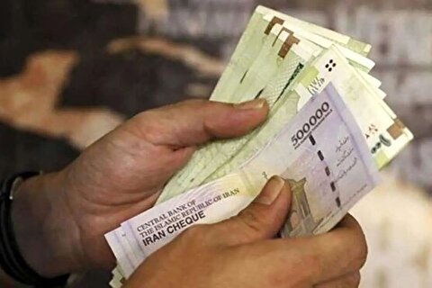 جدول حقوق و دستمزد سال ۱۴۰۵ / کارمندان و بازنشستگان چقدر حقوق می‌گیرند؟