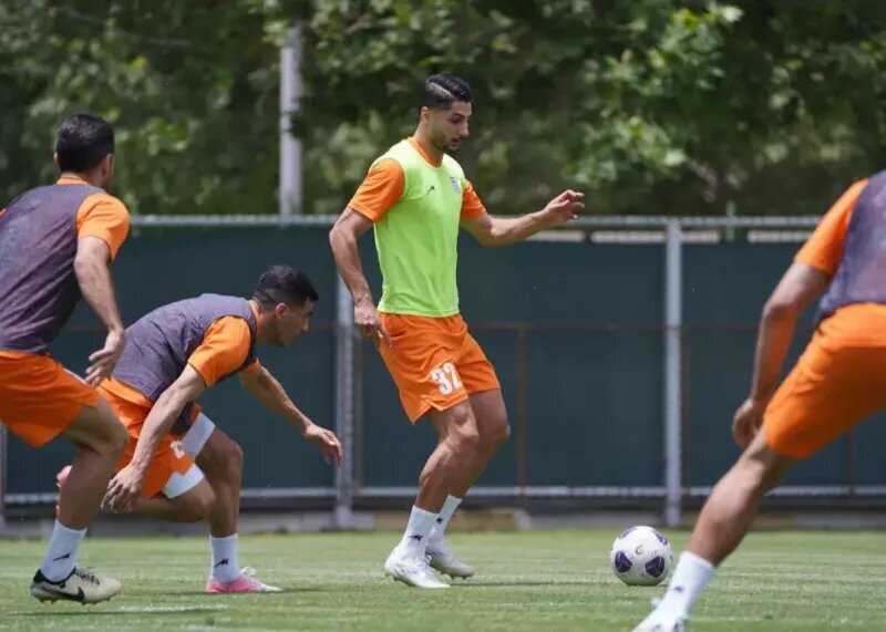 گزینه پرسپولیس یک قدم تا امضا با سپاهان