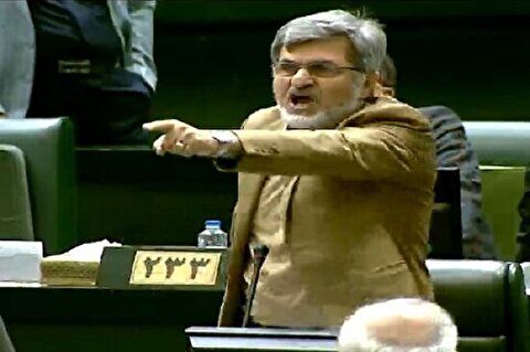 اظهارات تند کوچک‌زاده در مجلس؛ مذاکره با آمریکا یعنی بمباران دوباره