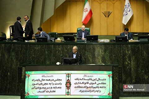 معیشت مردم اولویت است؛ واردات بنزین و کالا باید بازنگری شود