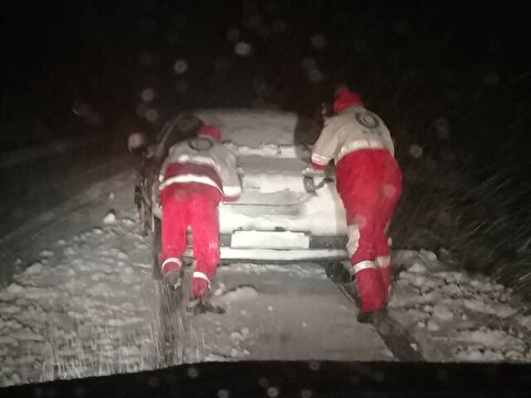 هشدار پلیس راه درباره تشدید برف و کولاک در محور‌های برون‌شهری چند استان/ تردد در این محور‌ها امن نیست