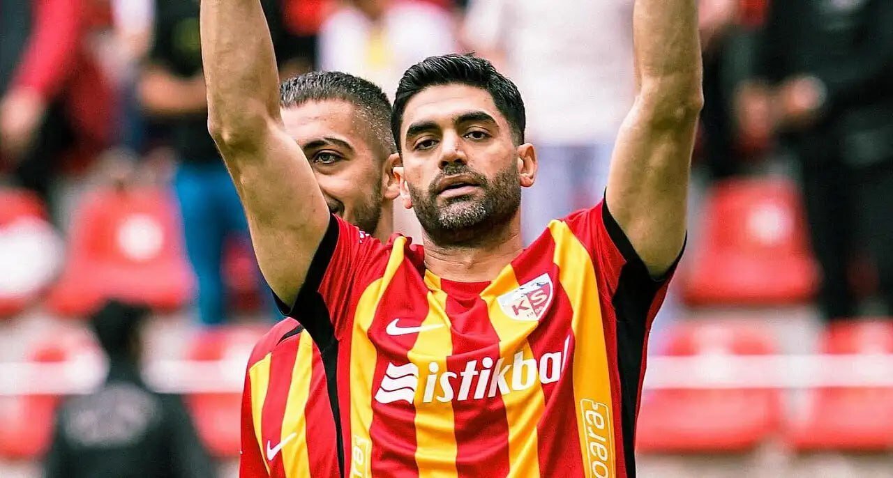 بازگشت کریمی به سپاهان؛ هافبک ملی‌پوش در ادامه فصل به اصفهان می‌آید