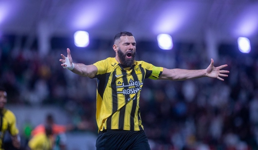 زلزله در عربستان؛ بنزما لباس آبی الهلال را می‌پوشد؟