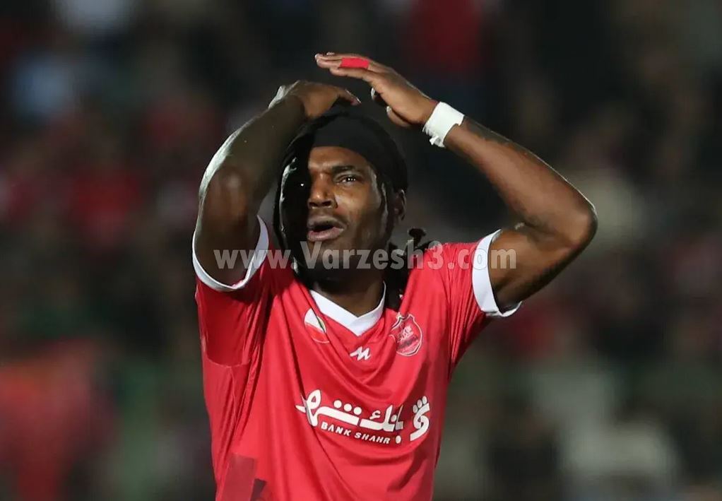 سبک زندگی بیفوما زیر ذره‌بین؛ نارضایتی کادر فنی پرسپولیس جدی شد