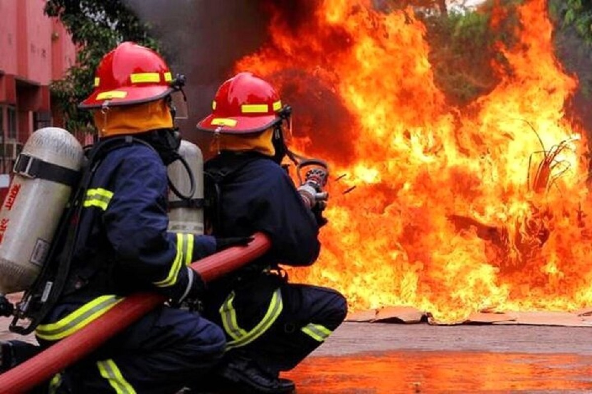 اورژانس: چندین آمبولانس و اتوبوس امداد برای حادثه بازارچه جنت به محل اعزام شد