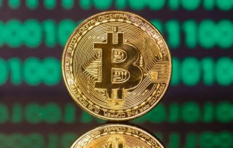 بیت‌کوین در لبه پرتگاه