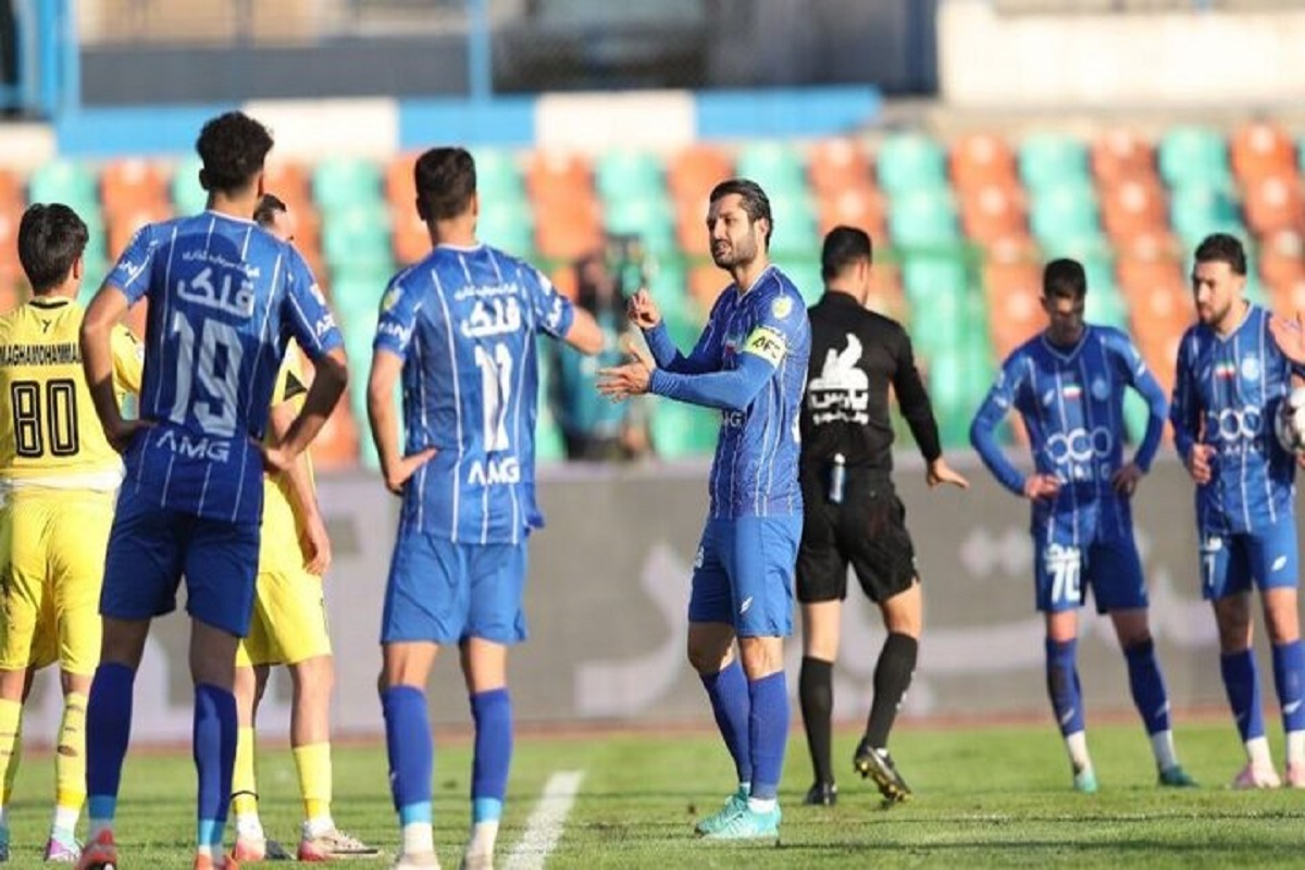استقلال به سازمان لیگ: بازی با چادرملو را عقب بیندازید