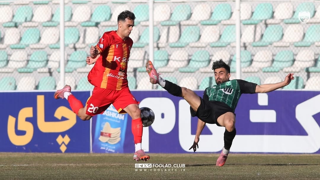 ضربه سنگین به خط حمله فولاد/ مصدومیت مزرعه، غایب دیدار با گل‌گهر