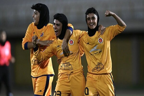 قهرمانی خاتون بم در لیگ هجدهم با نمایش مقتدرانه مقابل سپاهان