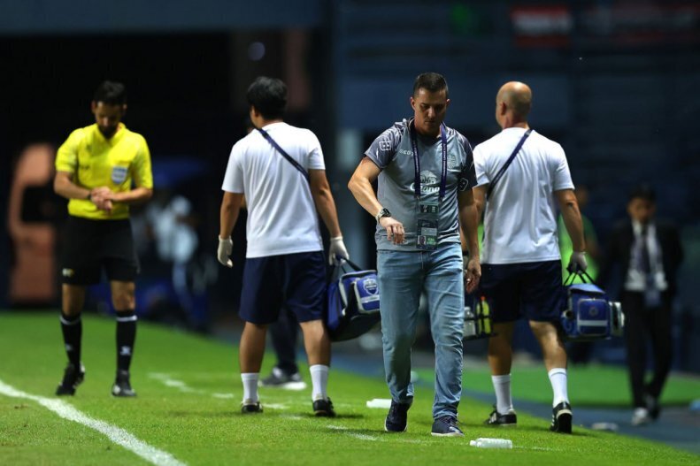 اصلانیان: یا اوسمار استعفا دهد یا اخراج شود؛ پرسپولیس در بحران عمیق است