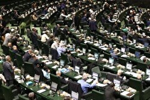 ۵۱ نماینده خواستار اتخاذ مواضع انقلابی در قبال طرح صلح ابراهیم شدند