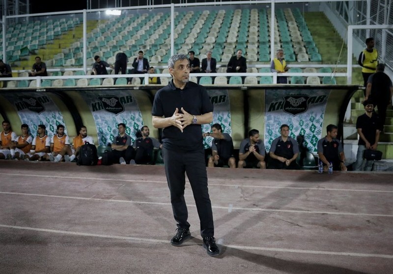 دیدار تراکتور – الغرافه زیر سایه سرمربی نامعلوم؛ ربیعی از روی سکوها تیم را تماشا می‌کند