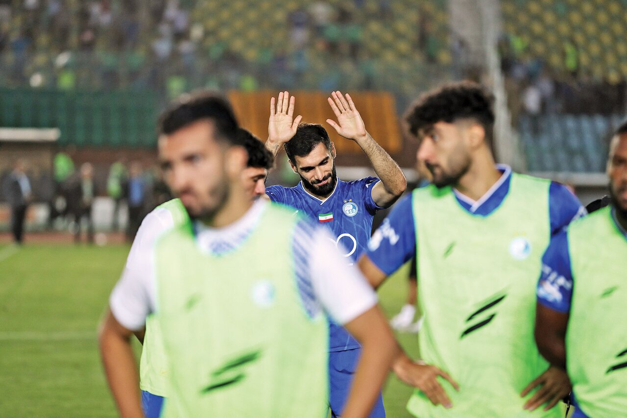 گره بزرگ در خروج آقاسی از استقلال