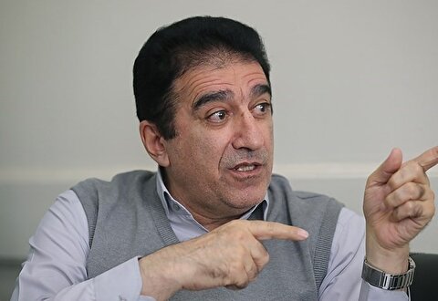 ایران با فشارهای نظامی و تبلیغاتی فرو نخواهد پاشید