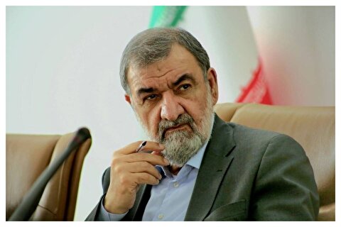 فرمانده دوران دفاع مقدس: دشمن با موشک‌های ناوکُش فرار می‌کند