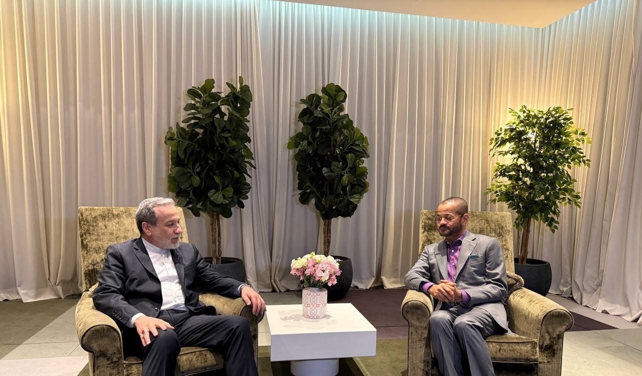 عراقچی و البوسعیدی در ژنو دیدار کردند