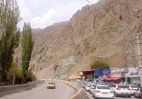 ترافیک سنگین در محورهای هراز و چالوس