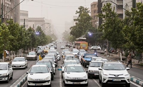 وقوع گردوخاک و وزش باد شدید در تهران