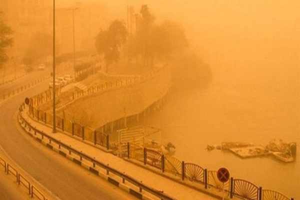 تعطیلی امتحانات مدارس خوزستان به دلیل طوفان گرد و خاک