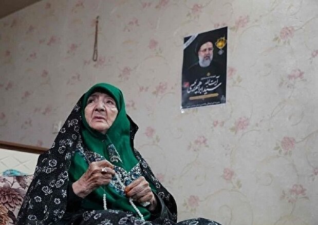 فیلم / روایت پزشکیان از منزل کوچک مادر شهید رئیسی