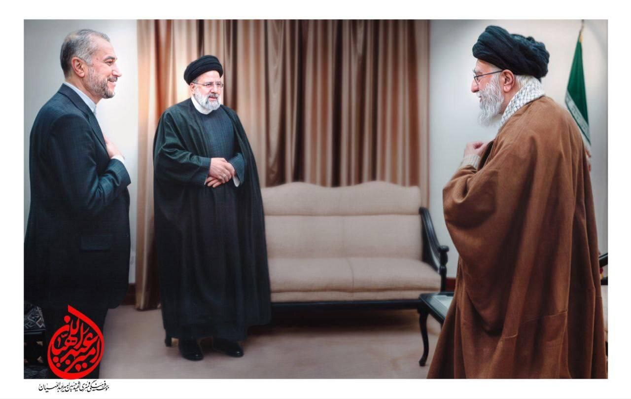 عکس/ انتشار برای اولین بار؛ تصویری از حضور شهیدان رییسی و امیرعبداللهیان در محضر رهبر انقلاب