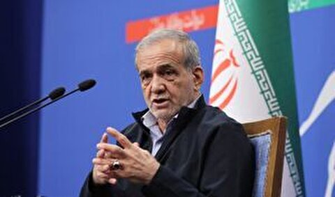 علت حادثه در بندر شهید رجایی بررسی می شود/ آیا واقعاً لازم است ۱۳۰ هزار کانتینر را در بندر نگه‌داریم؟