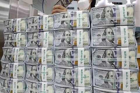قیمت دلار در بازار آزاد به ۷۲ هزار تومان می‌رسد؟