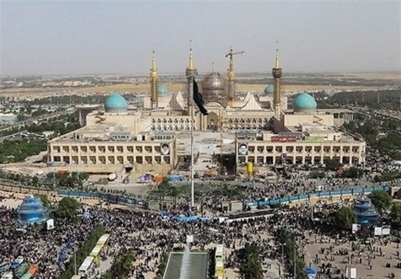 آماده‌سازی پارکینگ و آزادراه تهران-قم برای مراسم ارتحال امام خمینی(ره)