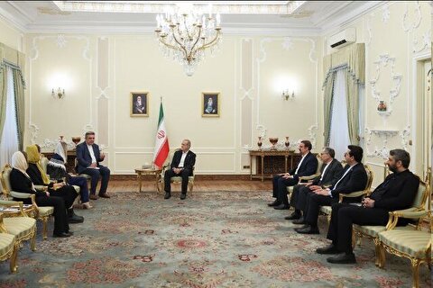 پزشکیان در آیین دریافت استوارنامه سفیر جدید نیوزیلند: زورگویی در قاعده گفت‌و‌گو نمی‌گنجد