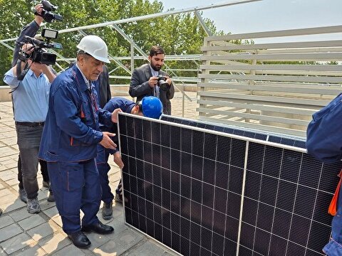 آغاز نصب نیروگاه‌های خورشیدی در مجموعه نهاد ریاست‌جمهوری