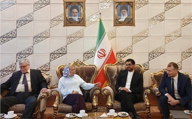 ورود وزیر فرهنگ روسیه به ایران/ هفته فرهنگی روسیه در تهران کلید خورد