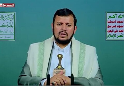 عبدالملک الحوثی: دشمن با استقلال ایران مقابله می‌کند