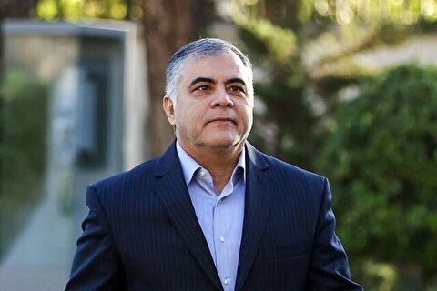 بازدید وزیر نفت از انبار نفت ری / مشکلی در سوخت رسانی وجود ندارد