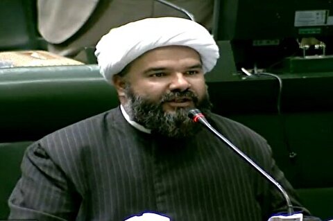 نیک بین، نماینده مجلس: کامیون‌داران، معدن‌داران و کارخانه‌داران معترض‌اند؛ این حجم از اعتراضات غیرطبیعی است