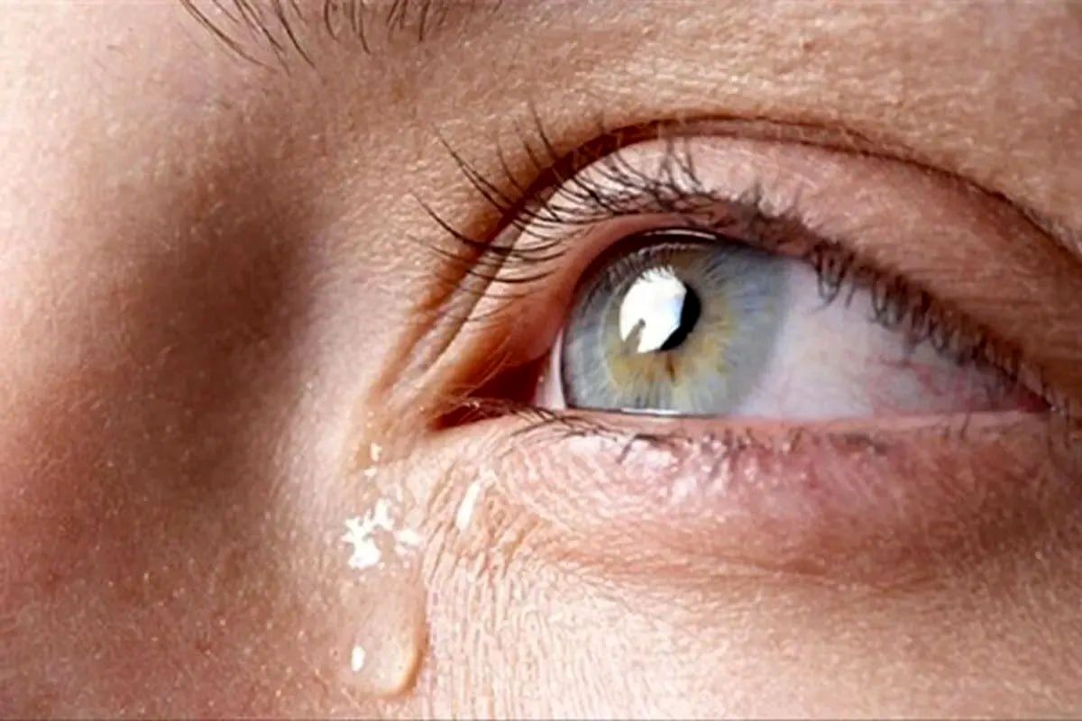 اشک‌های شوق؛ چرا گاهی خوشحالی هم ما را به گریه می‌اندازد؟