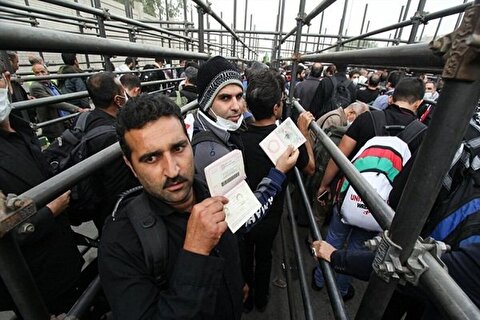ازدحام شدید زائران عتبات عالیات در مرز مهران