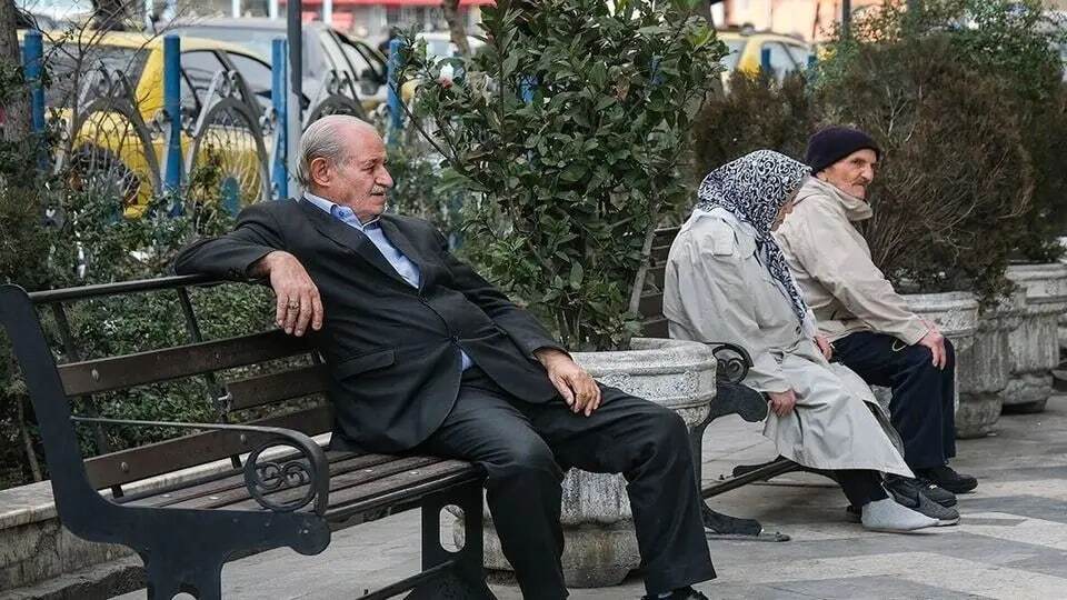 علت تاخیر در پرداخت معوقات فروردین ماه بازنشستگان چیست؟